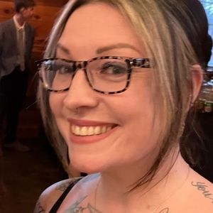 Meet your Posher, Lacey